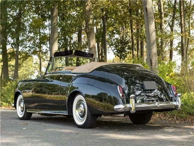 Rolls-Royce Silver Cloud II