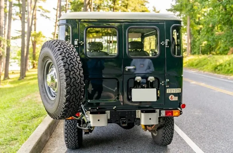 Toyota Land Cruiser FJ40
