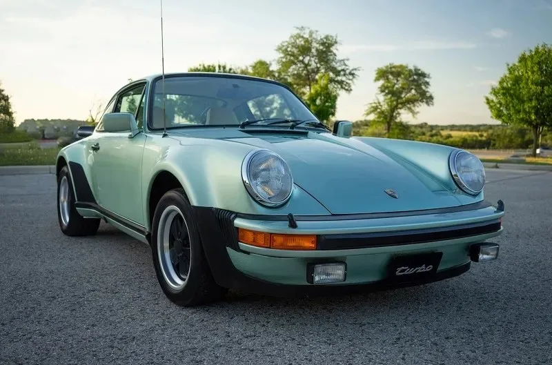 Porsche 930 Turbo