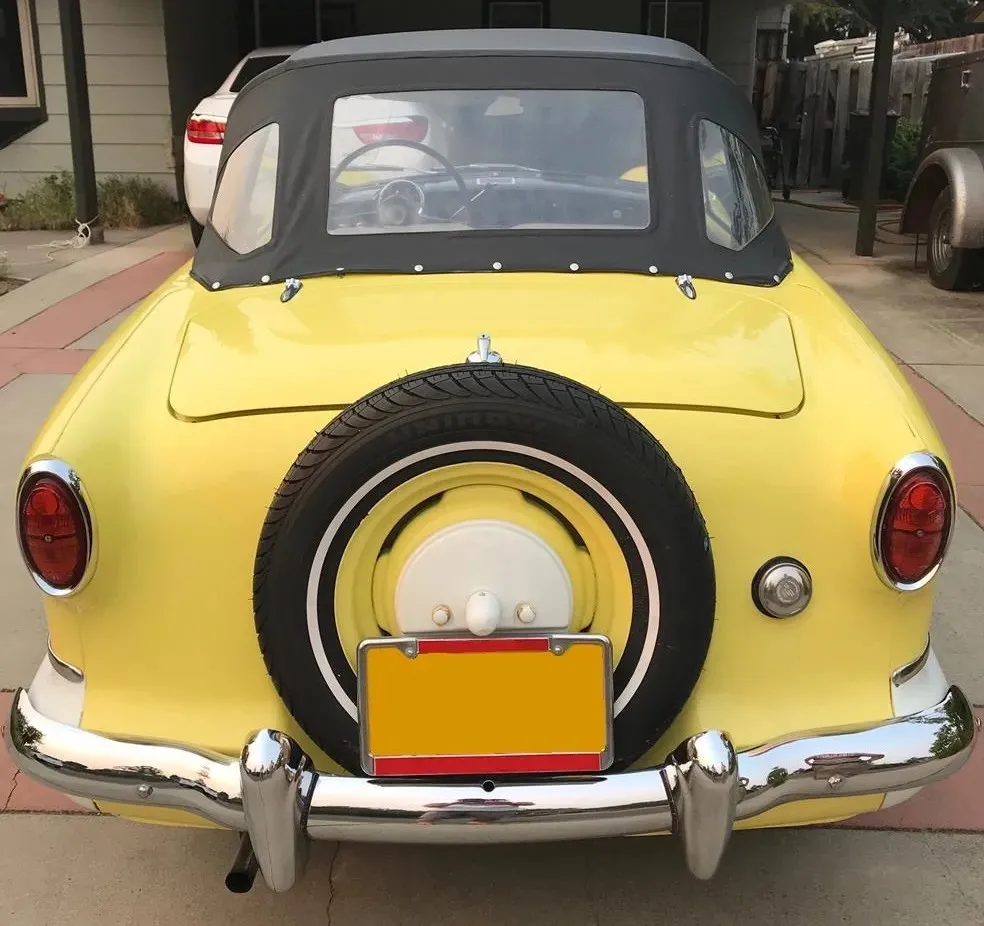Nash Metropolitan