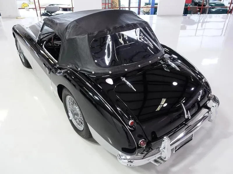 Austin-Healey 100-6 BN4