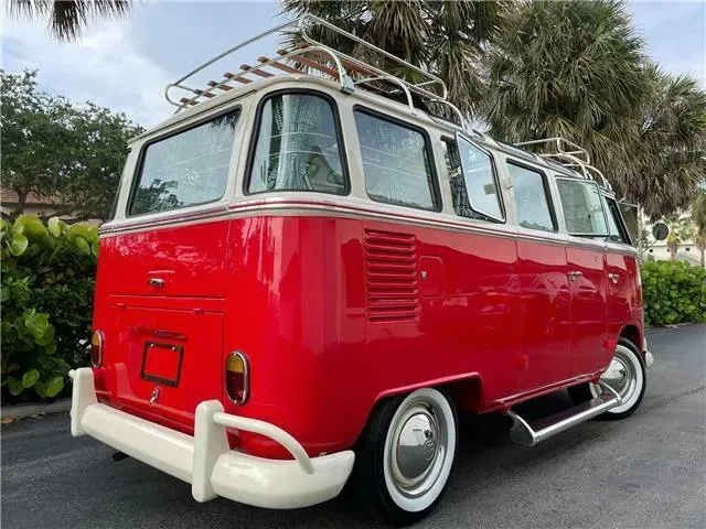 Volkswagen Bus