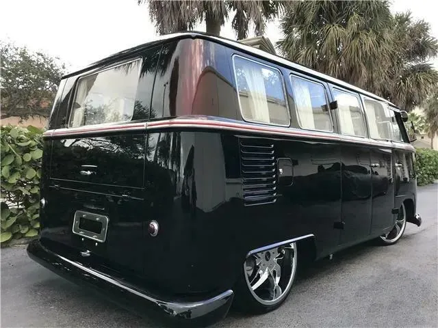 Volkswagen Bus