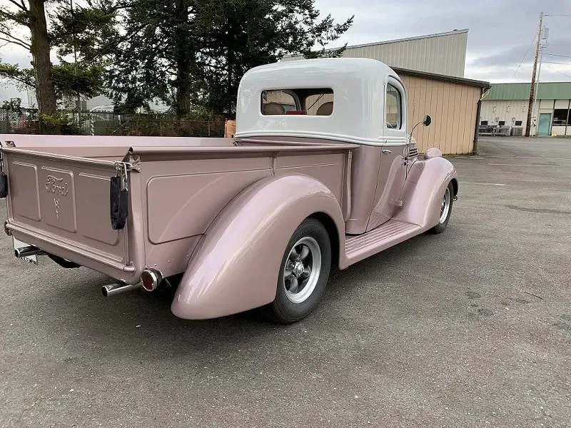 Ford Pickup