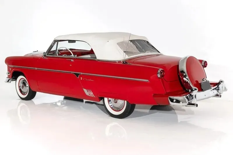Ford Crestline Sunliner