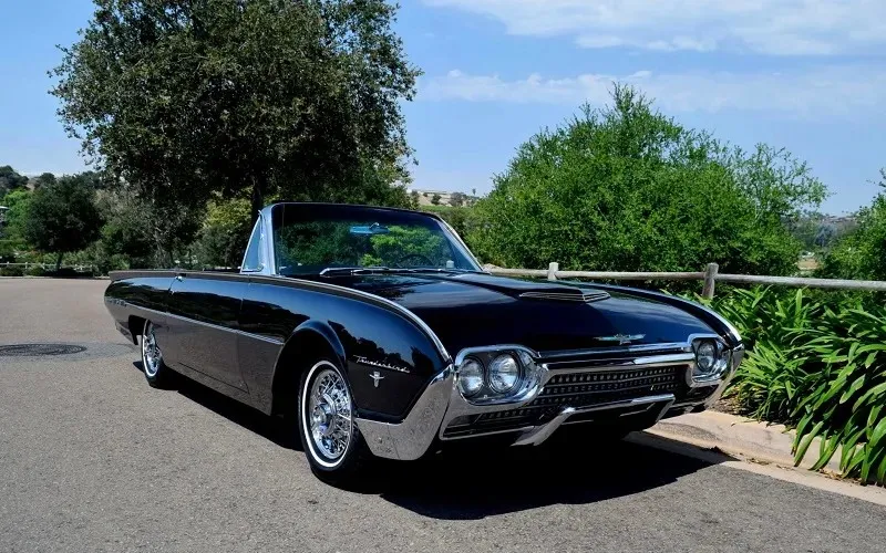 Ford Thunderbird