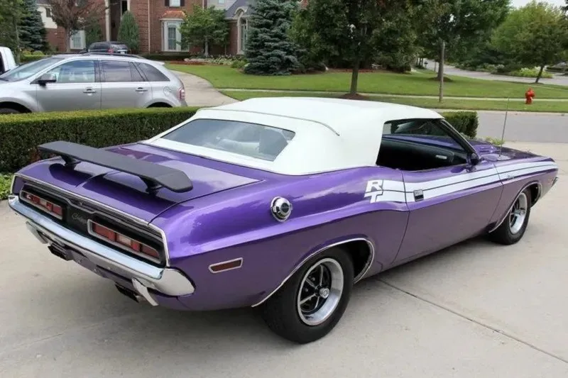 Dodge Challenger