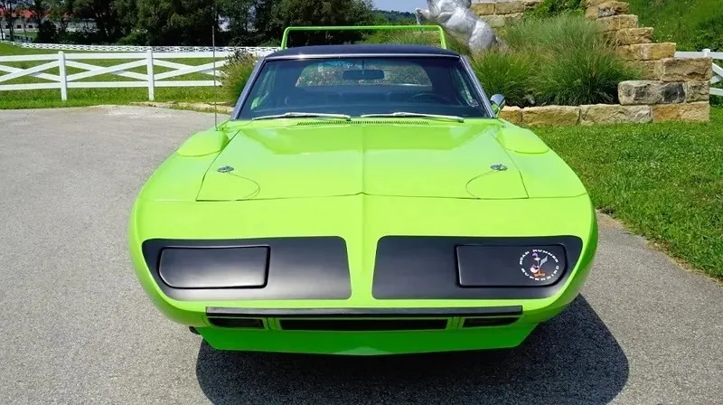 Plymouth Superbird