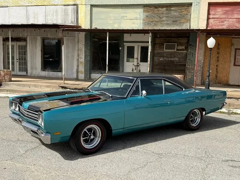 1969 Plymouth Road Runner Hemi