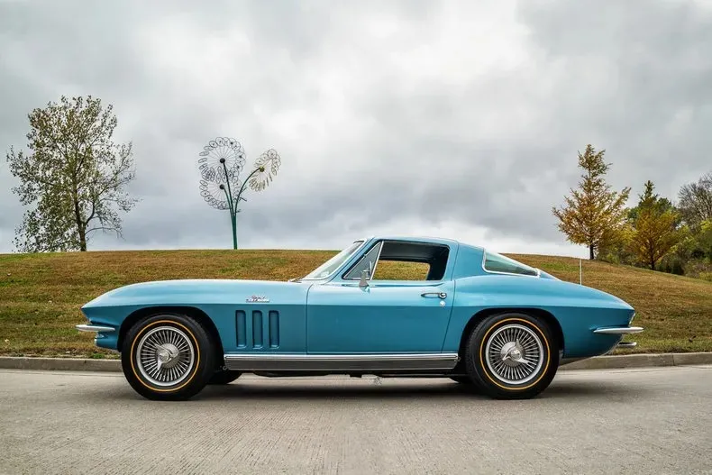 1966 Corvette Coupe 427 425hp Blue