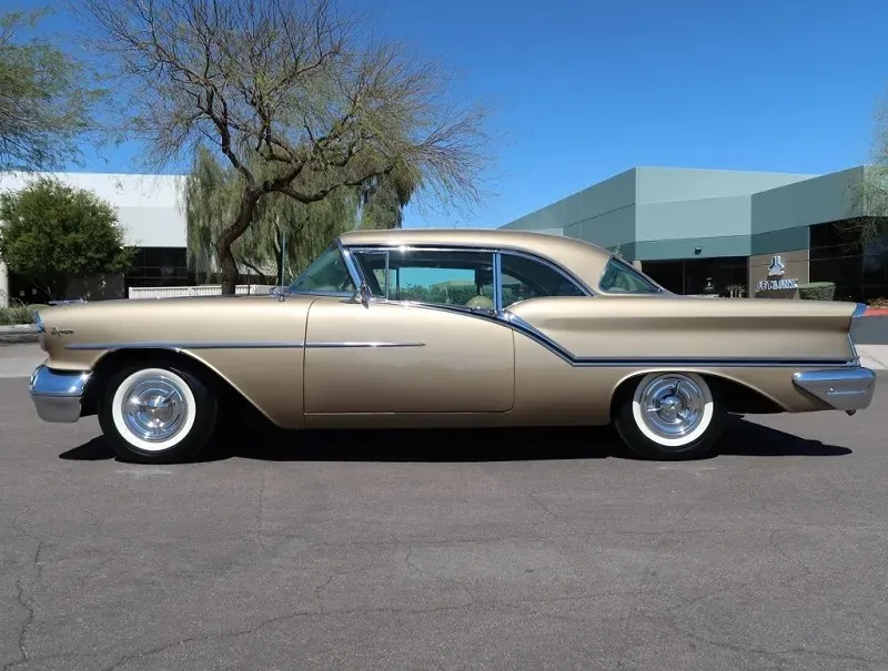 Oldsmobile Ninety-Eight