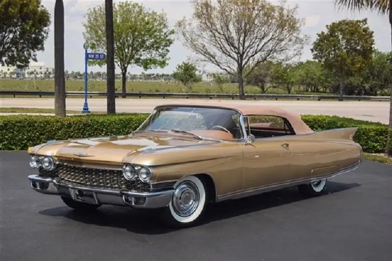1960 CADILLAC ELDORADO BIARRITZ