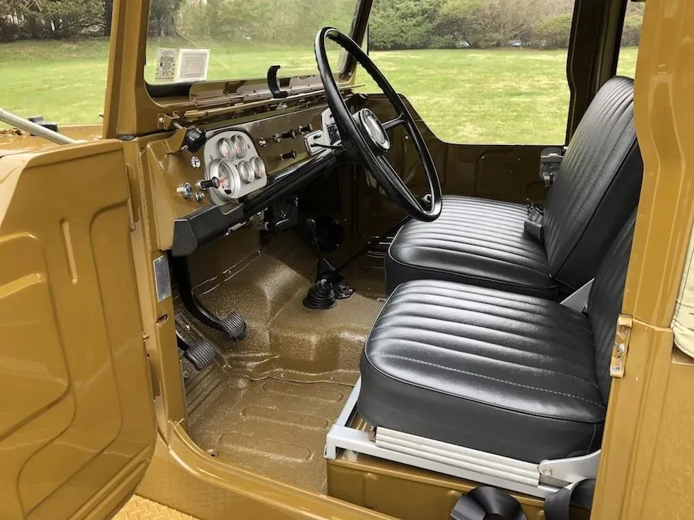 Toyota Land Cruiser FJ40