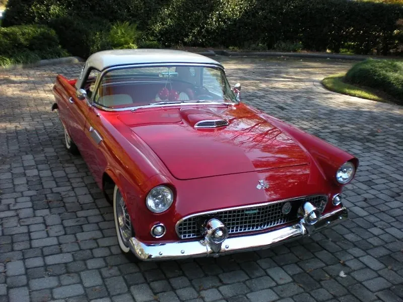 Ford Thunderbird