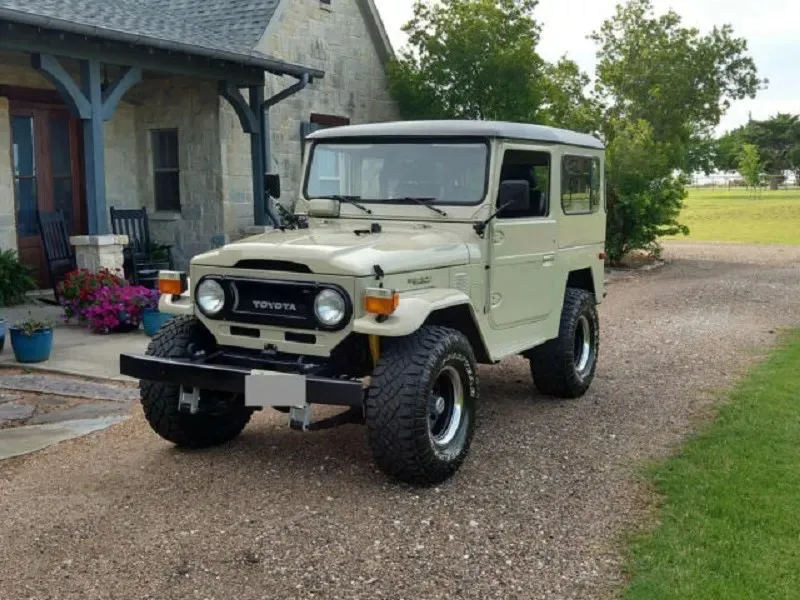 Toyota Land Cruiser FJ40