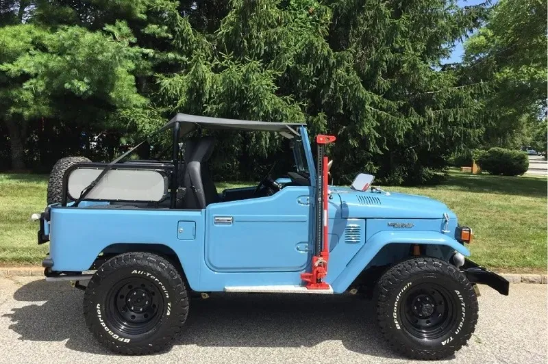 Toyota Land Cruiser FJ40