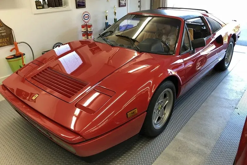 Ferrari 328