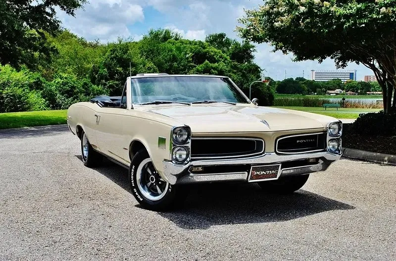 Pontiac LeMans