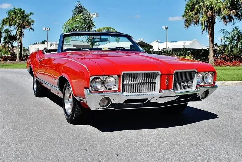 Oldsmobile Cutlass