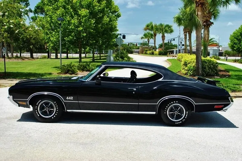 Oldsmobile 442