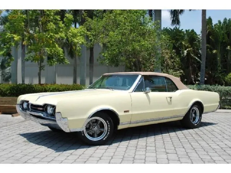 Oldsmobile Cutlass