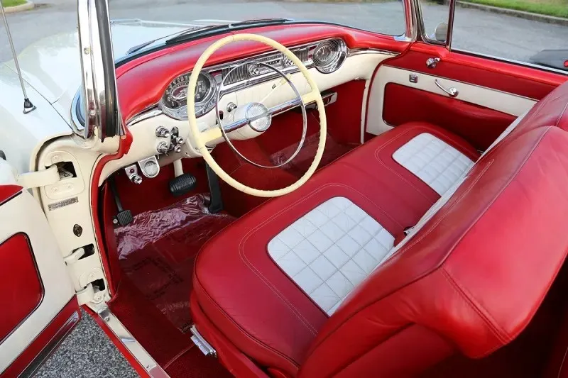 Oldsmobile Ninety-Eight