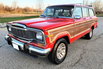 1985 Jeep Grand Wagoneer