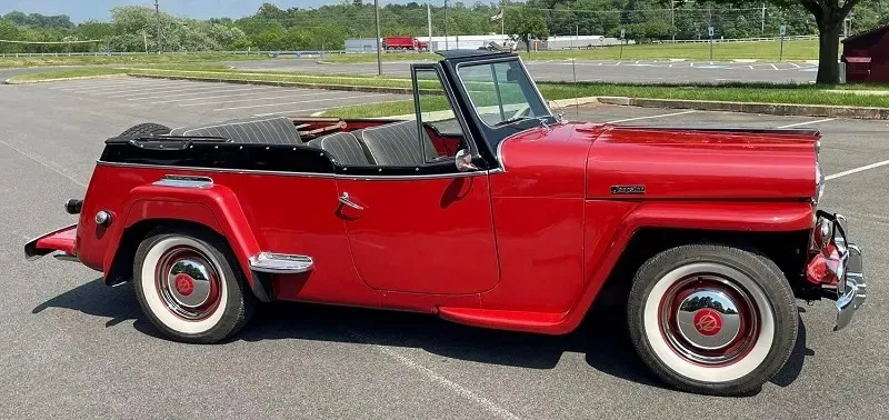 Willys Jeepster