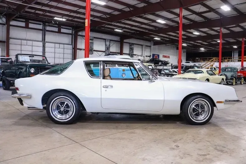1982 Studebaker Avanti II