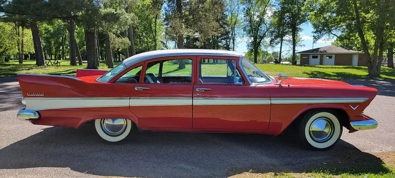 Plymouth Belvedere