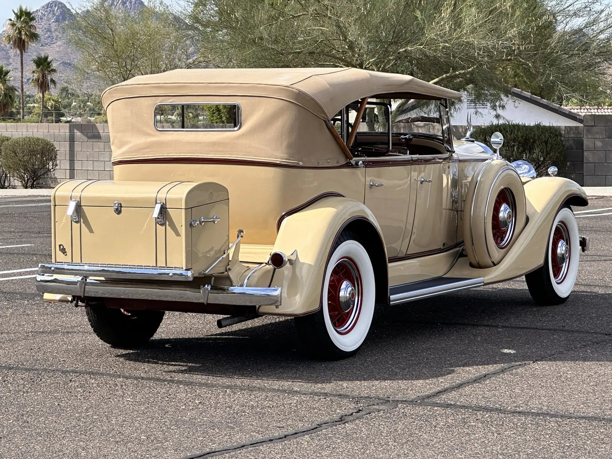 Packard Eight
