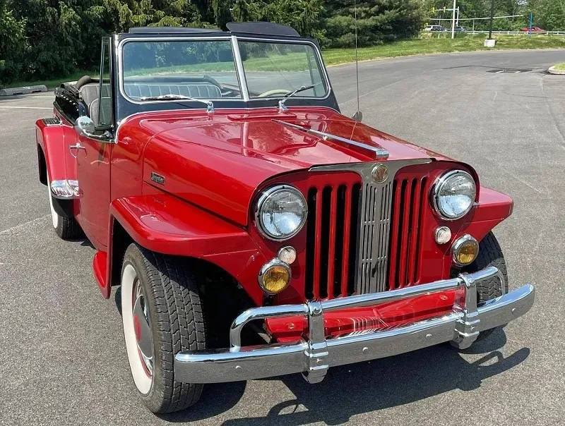 Willys Jeepster