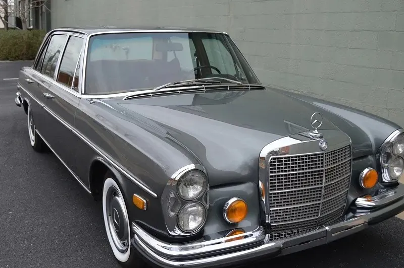 Mercedes-Benz 300SEL
