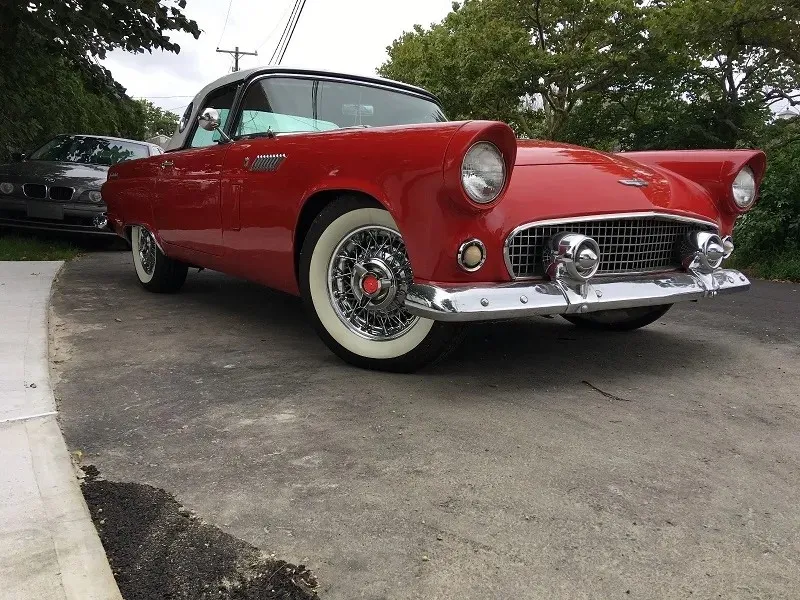 Ford Thunderbird