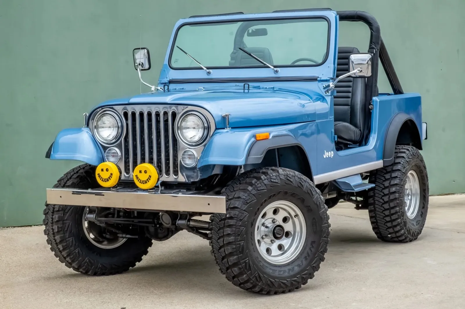 Jeep CJ-7