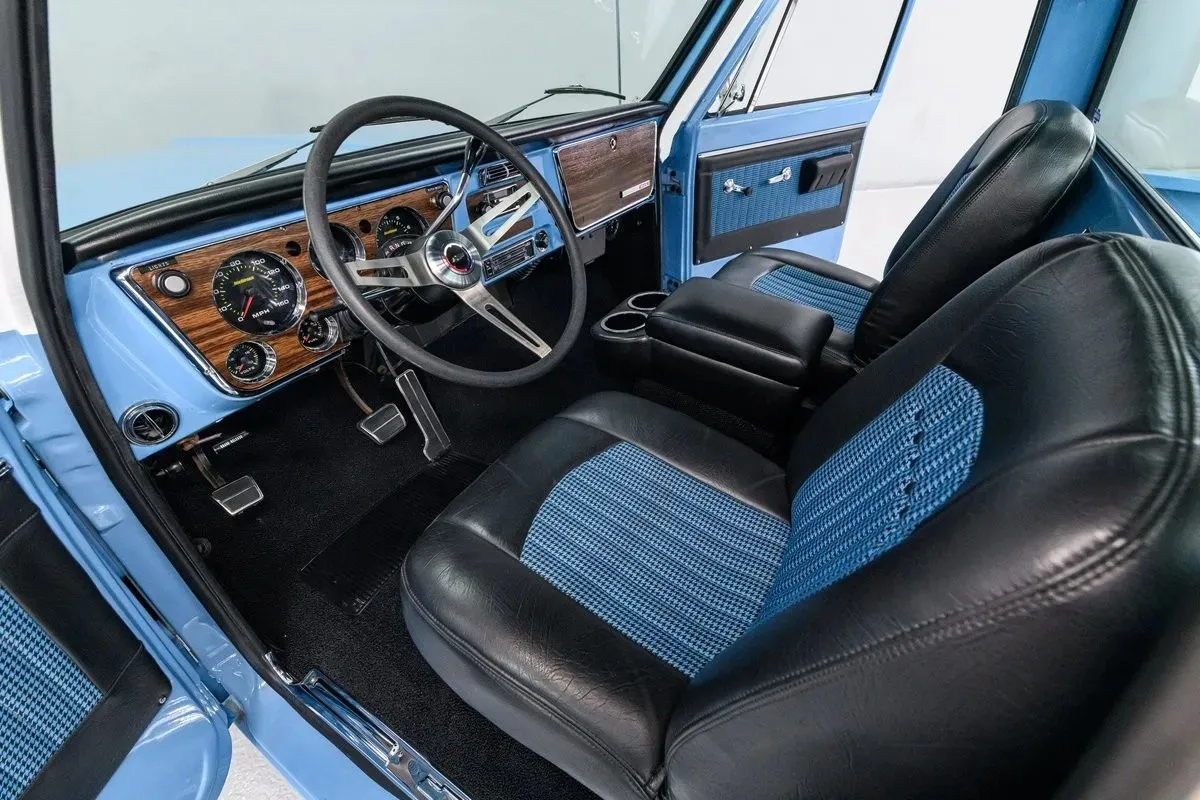 Chevrolet C-10