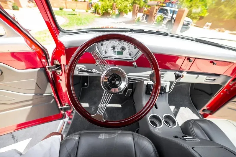 Ford F-100