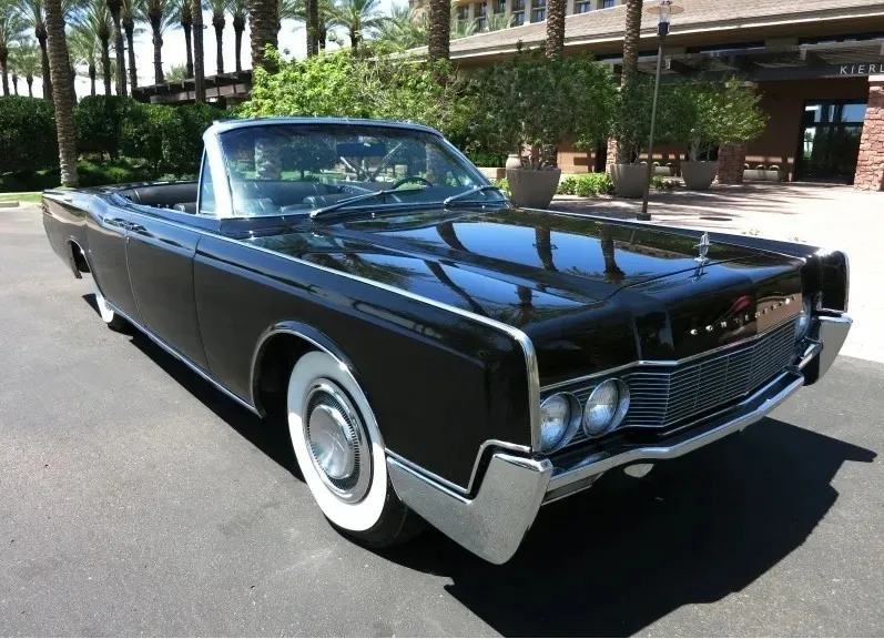 Lincoln Continental