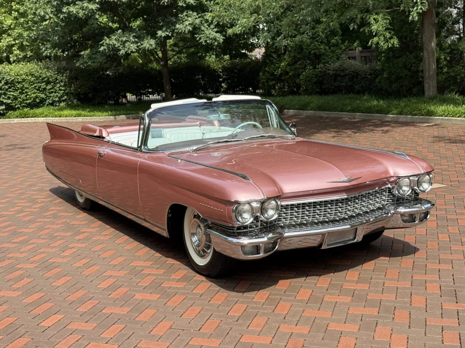 Cadillac Biarritz