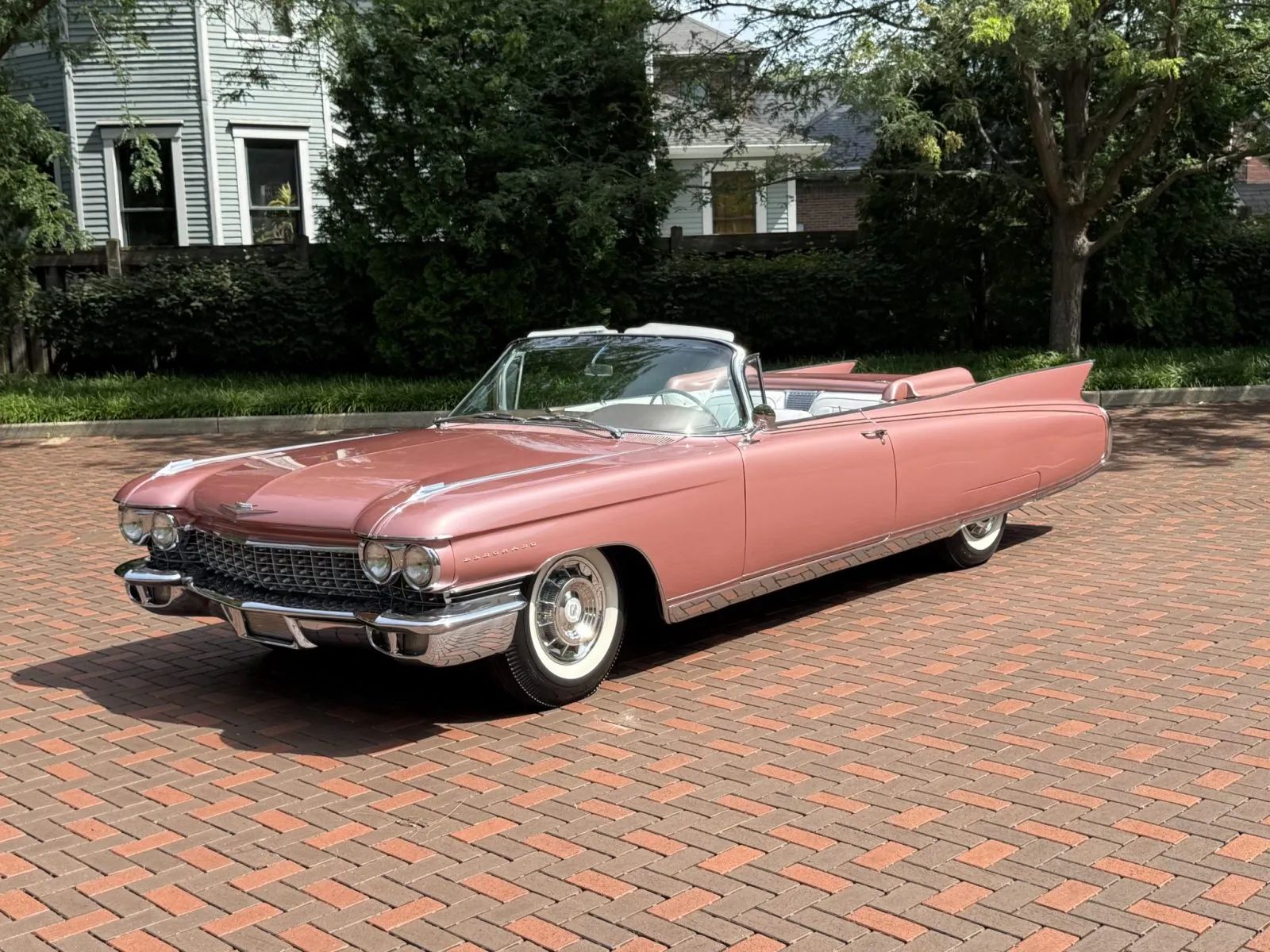 Cadillac Biarritz