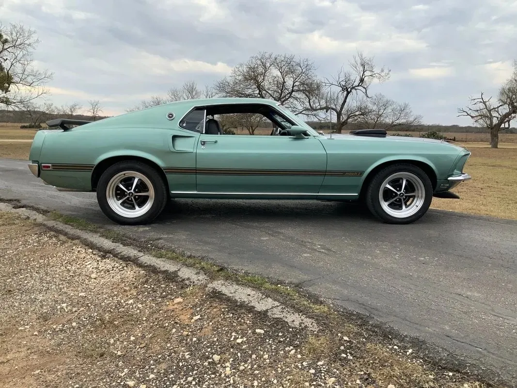 Ford Mustang Mach 1