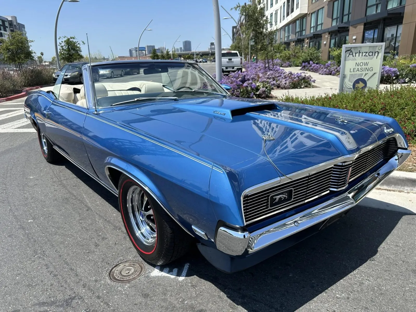 1969 Mercury Cougar XR-7