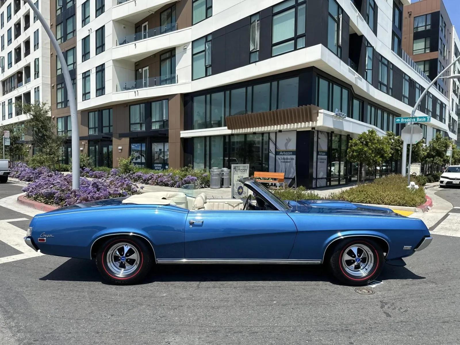 Mercury Cougar