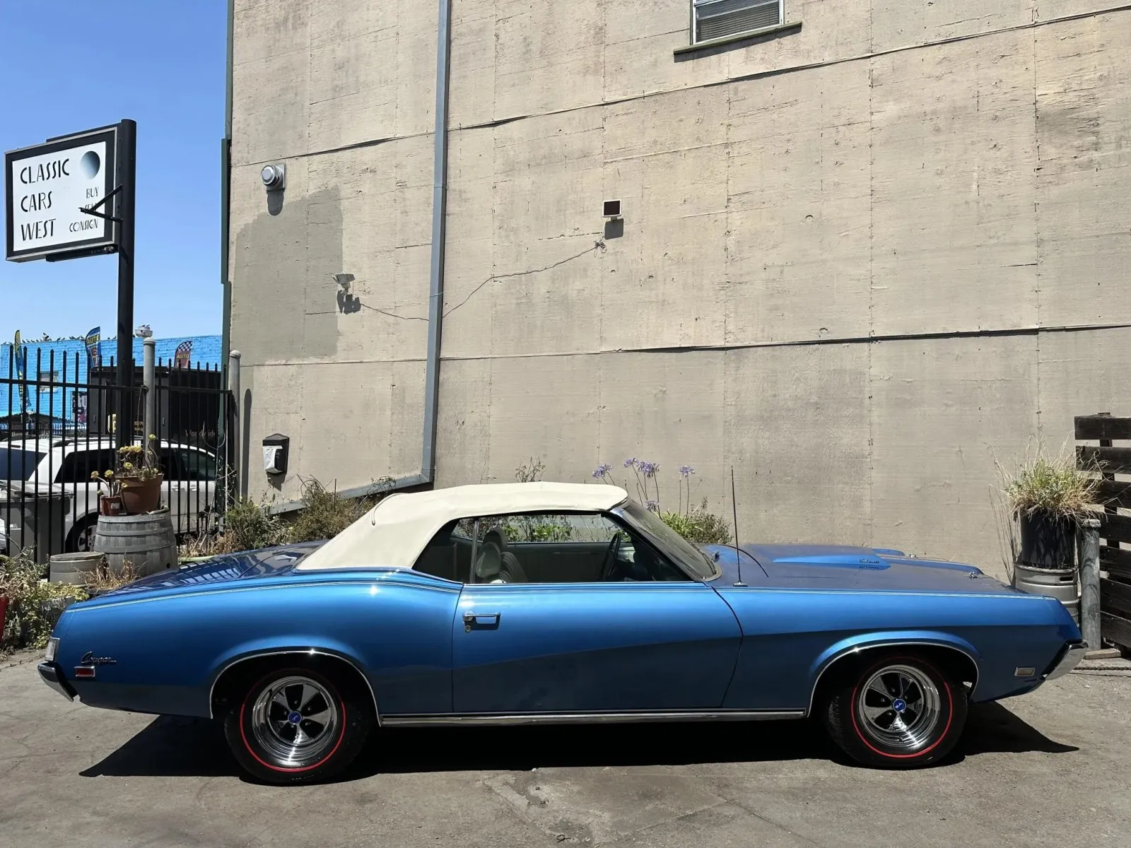 Mercury Cougar
