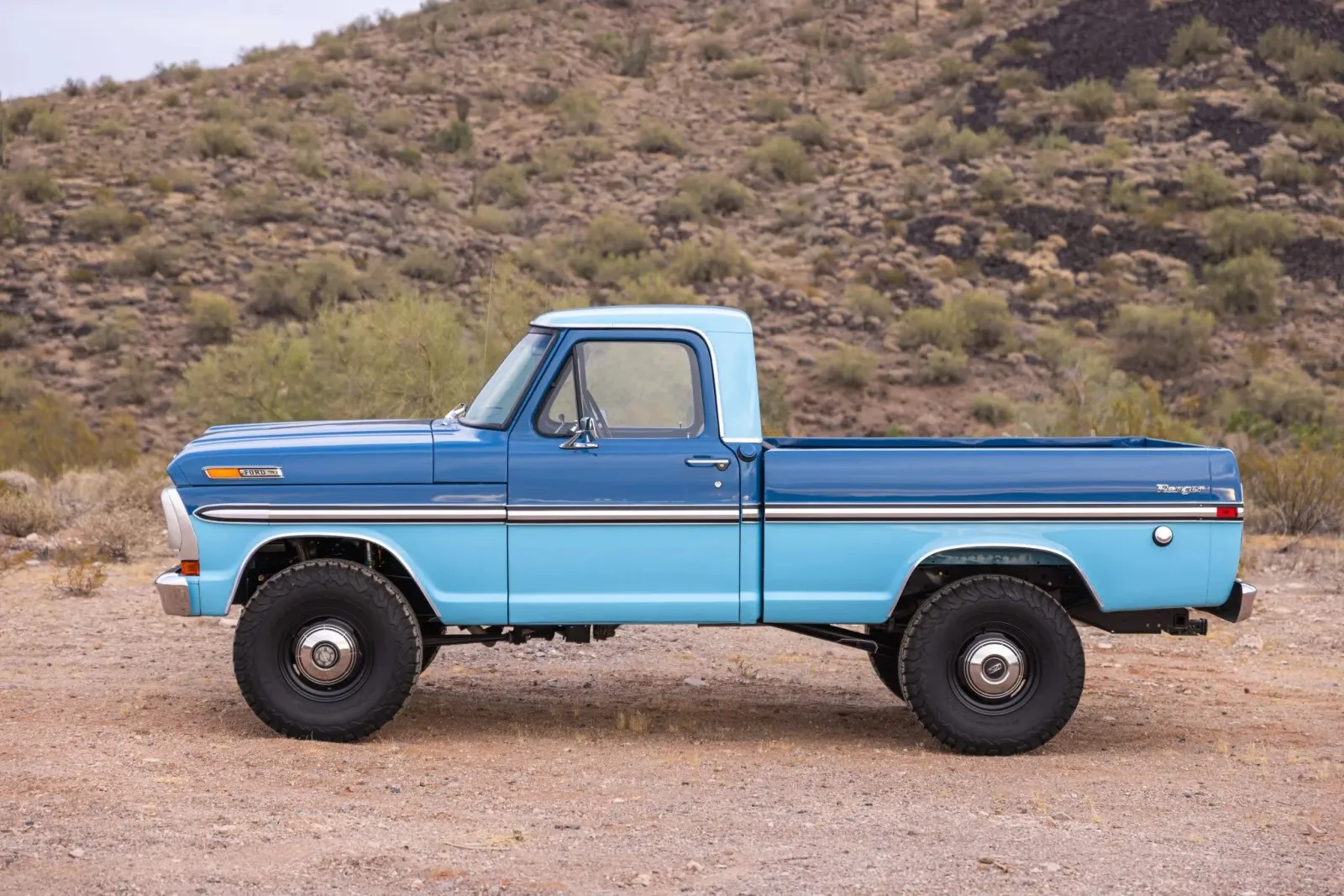 Ford F-100