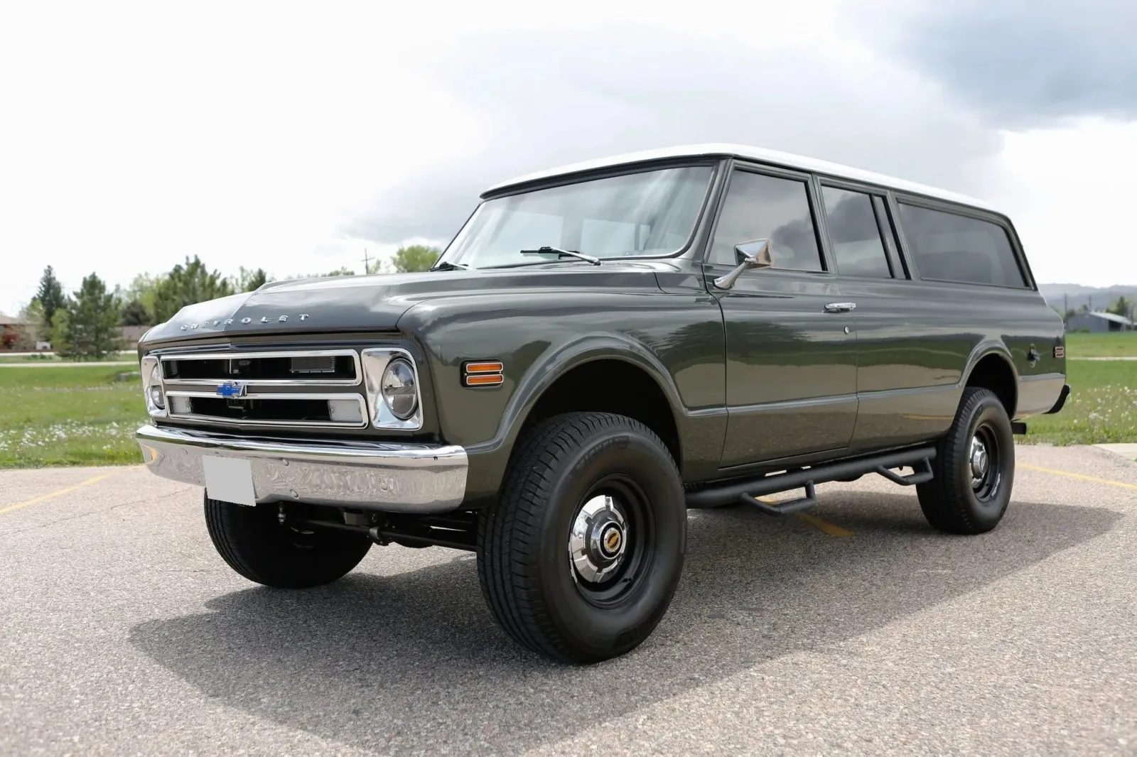 Chevrolet Suburban