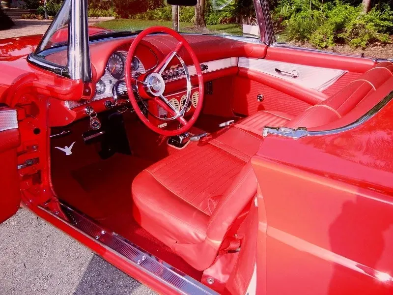 Ford Thunderbird