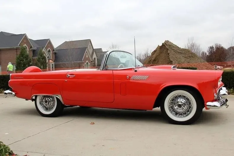 Ford Thunderbird