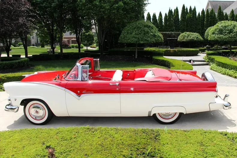 Ford Fairlane