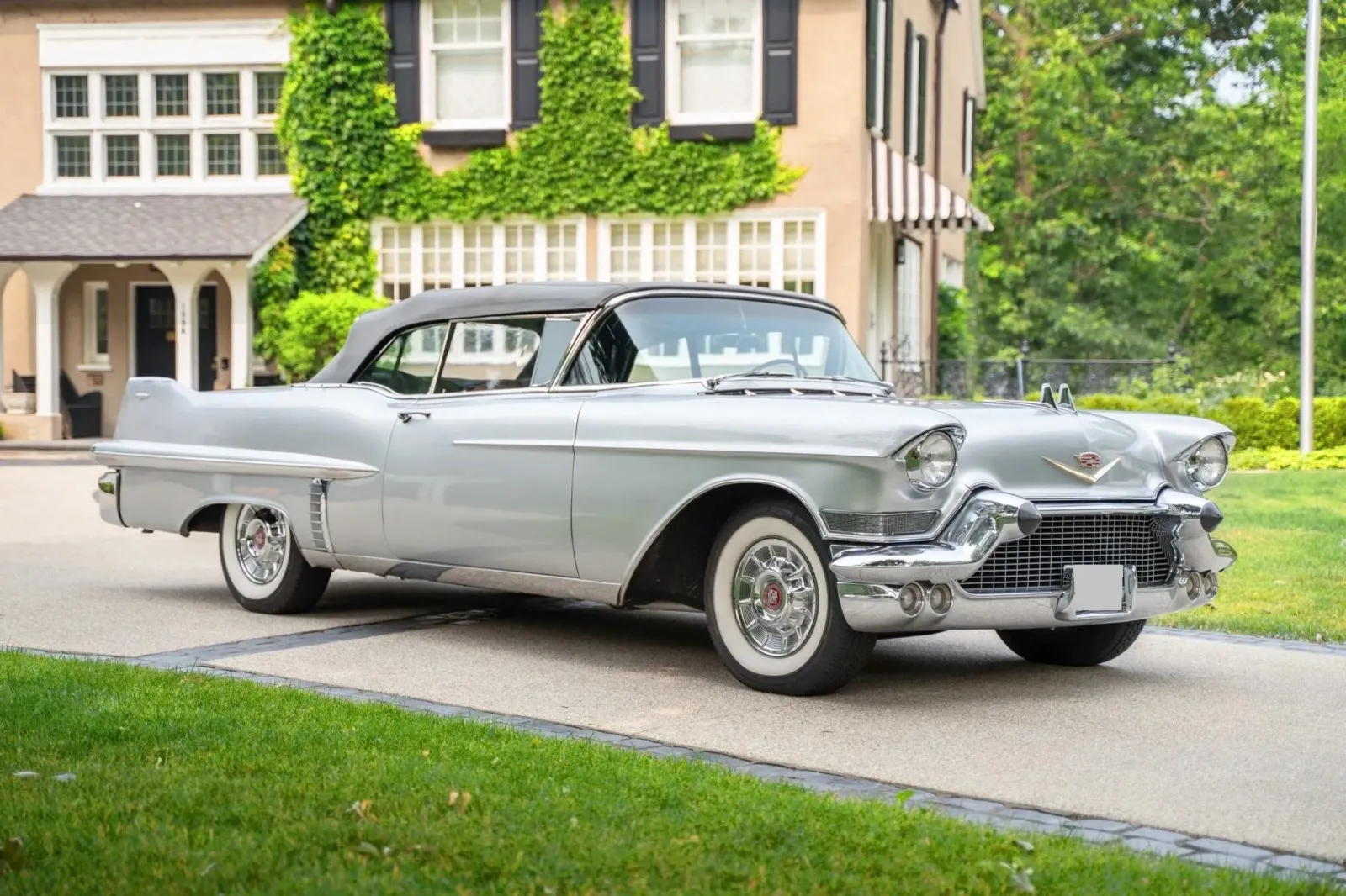 Cadillac Series 62